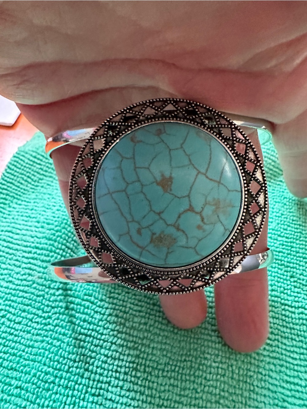 Source Unknown Silver-Tone Cuff Bracelet with Turquoise Blue Stone